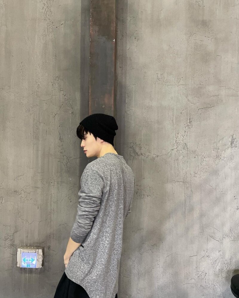 220310 NCT Jaehyun Instagram Update documents 3