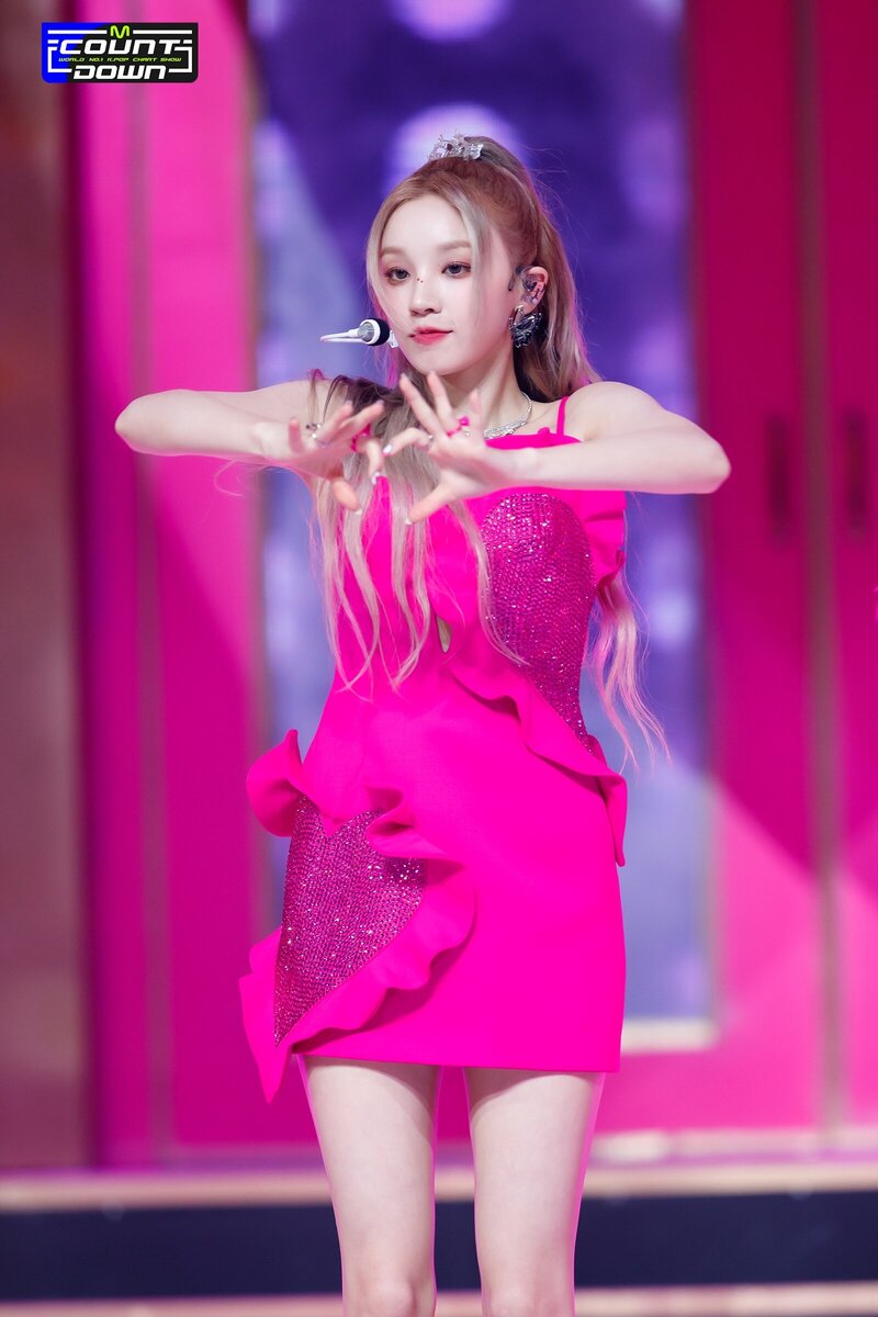 230518 (G)I-DLE Yuqi 'Queencard' at M Countdown documents 10