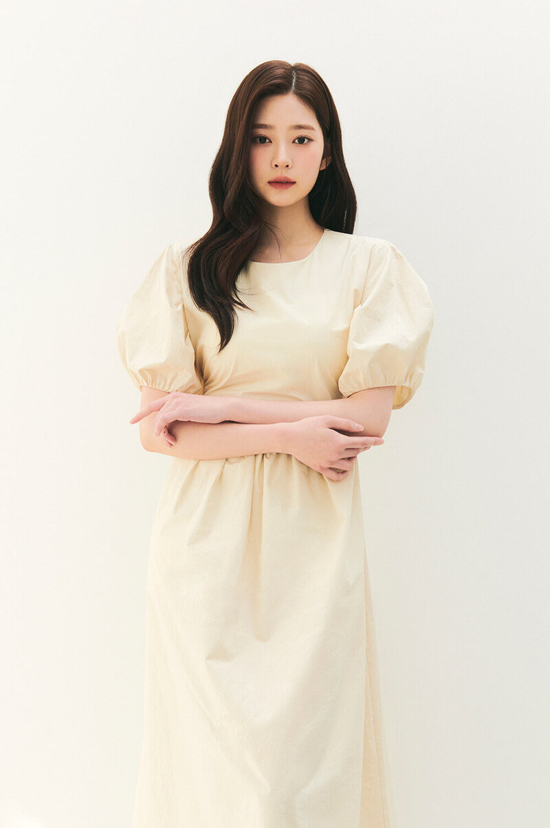 Kim Minju for Citybreeze 2022 SS Collection documents 6