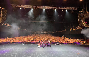 230326 APINK sns update -  '2023 APINK Fanconcert PINK DRIVE' in Hong Kong, Day 2