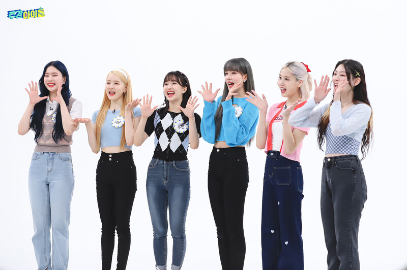 210908 MBC Naver Post - STAYC at Weekly Idol documents 8