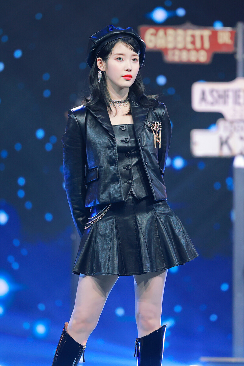 211204 IU at 2021 Melon Music Awards documents 24