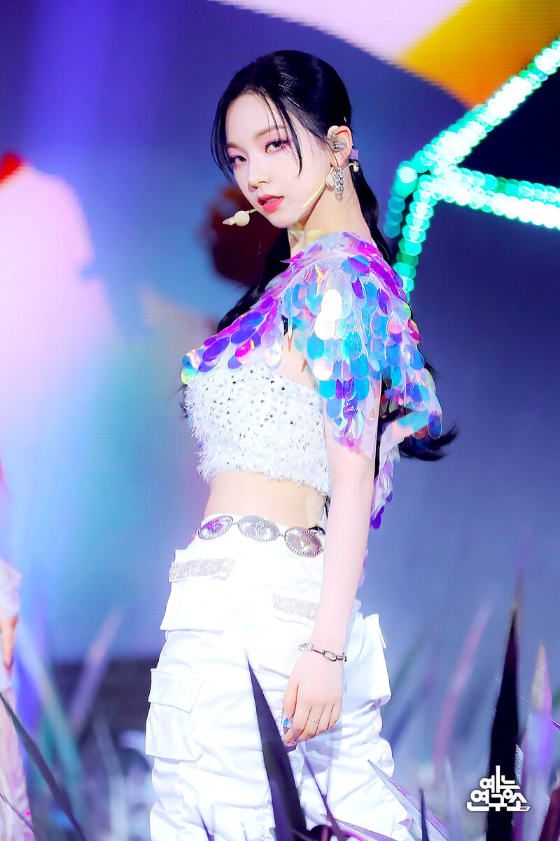 210605 aespa - 'Next Level' at Music Core documents 2