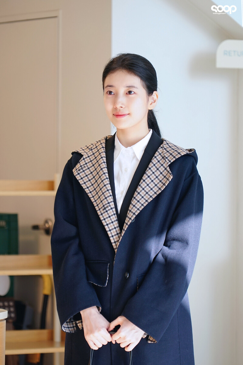 220706 SOOP Naver post - Bae Suzy - 'Anna' Behind the Scenes documents 15