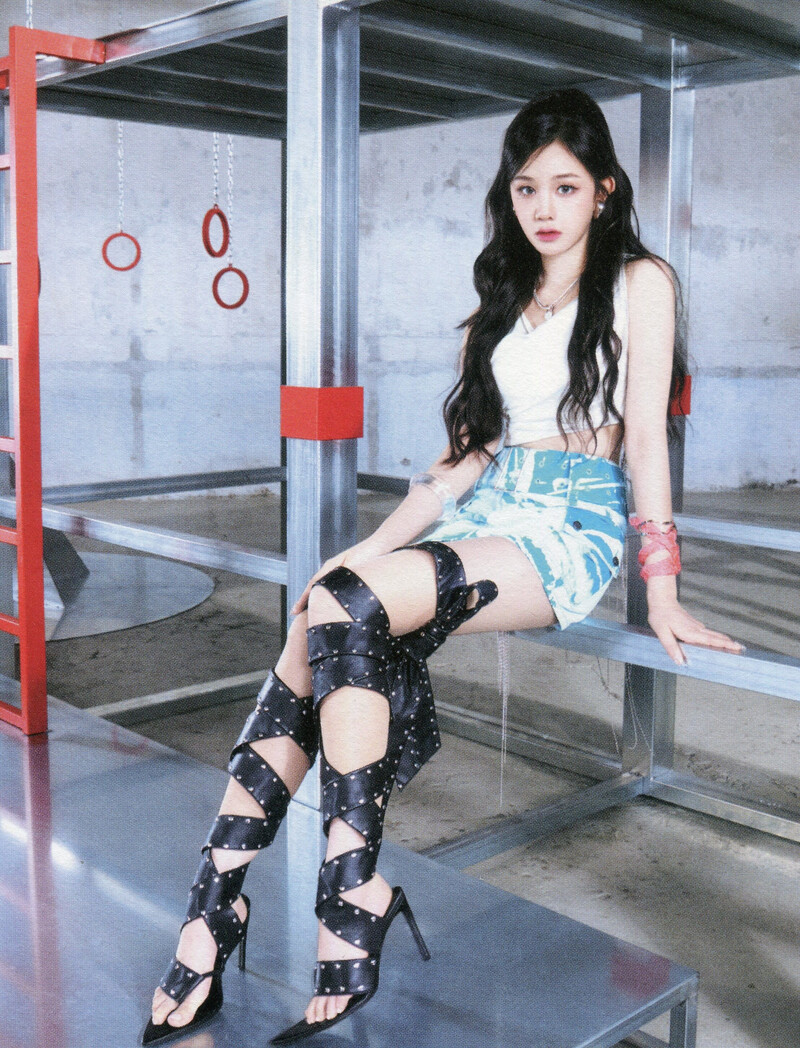 BABYMONSTER - 1st Album 'DRIP' [Scans] documents 8