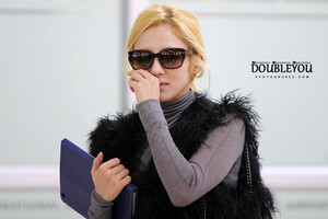 121114 Girls' Generation Hyoyeon at Gimpo Airport