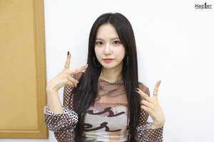 240703 Kep1er Fancafe Update - 'Problem' Promotion Behind Photos