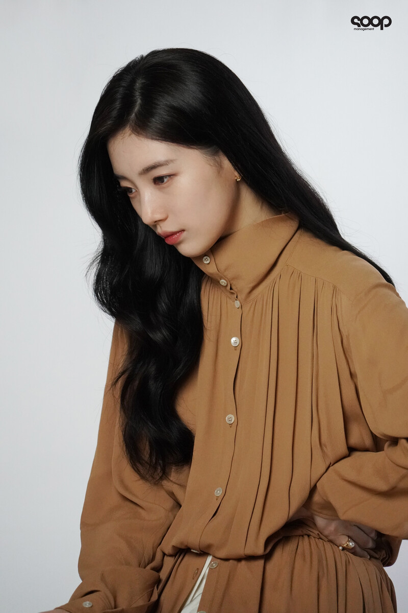 220620 Soop Naver Post - Bae Suzy - Cine21 Photoshoot Behind documents 21