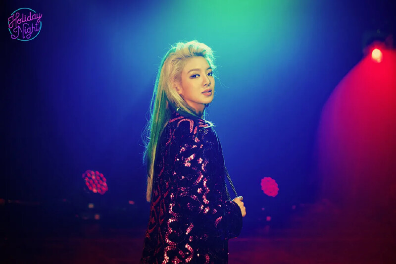 Girls'_Generation_Hyoyeon_Holiday_Night_concept_photo_(2).png