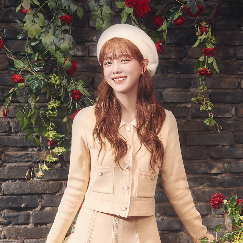 Sejeong for Roem 2022 Fall Collection - Moments in Romantic Garden documents 1