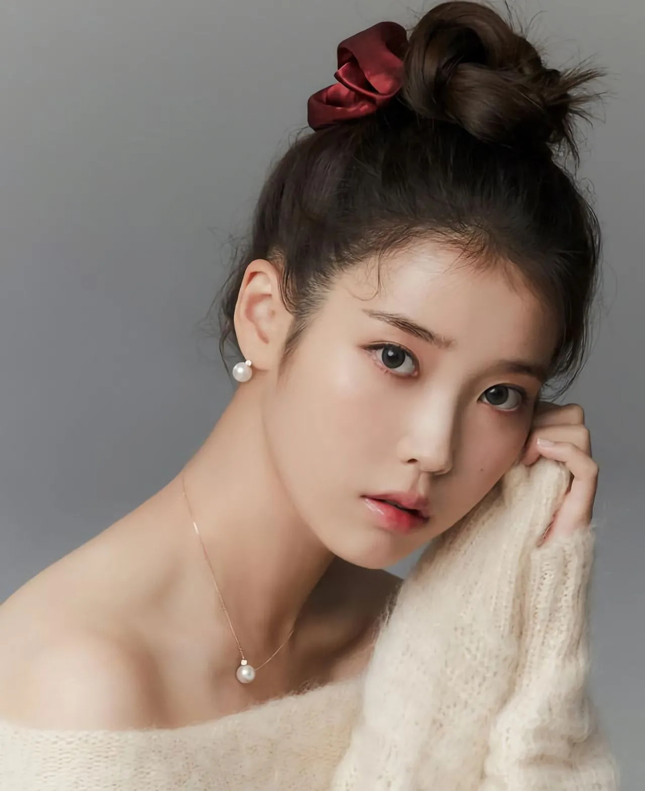 IU for J.ESTINA 2020 Fall Collection | kpopping