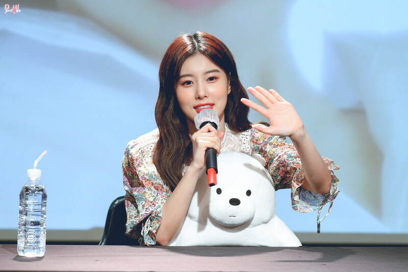 210703 Hyewon - Fansign Event documents 27