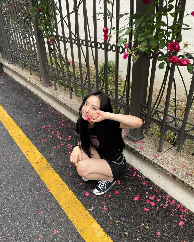 220609 ALICE Yeonje Instagram Update documents 1