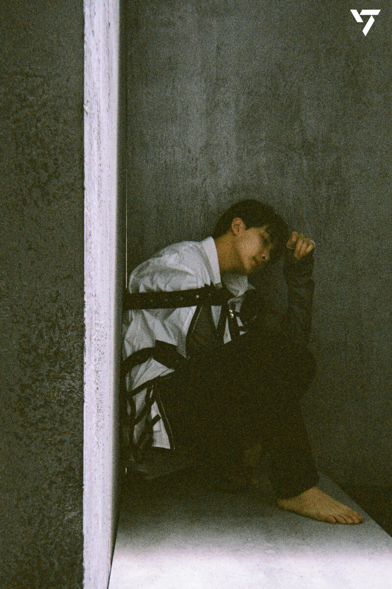 220616 SEVENTEEN ‘Face the Sun’ Behind film photo Part 1 - Jeonghan | Weverse documents 2