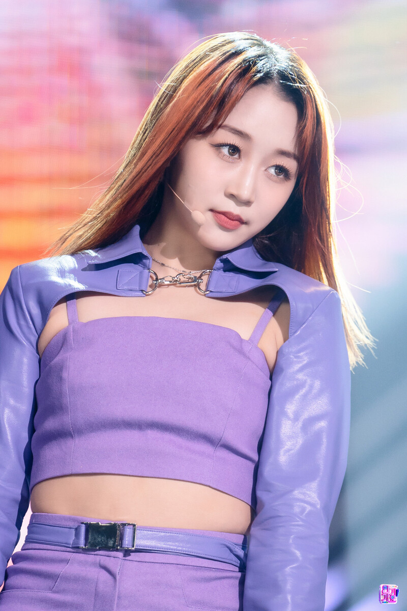 221106 Kep1er Hikaru - ‘We Fresh’ at Inkigayo documents 1