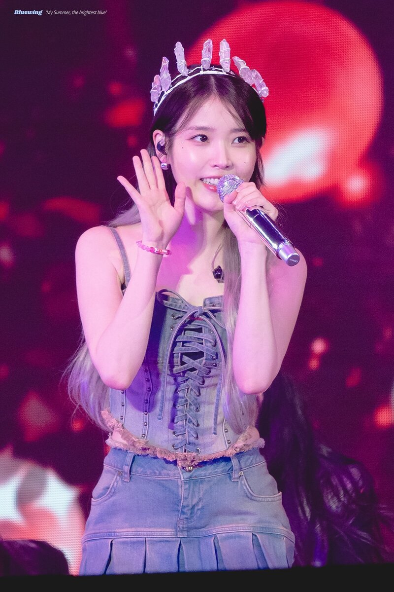 240421 IU - ‘H.E.R.’ World Tour in Singapore Day 2 documents 5