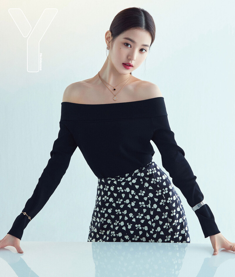 IVE WONYOUNG for NOBLESSE Y Magazine Korea April Issue 2022 documents 1