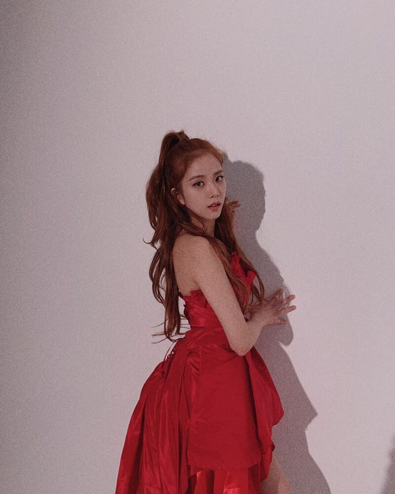 190604 JISOO InstagramUpdate documents 10