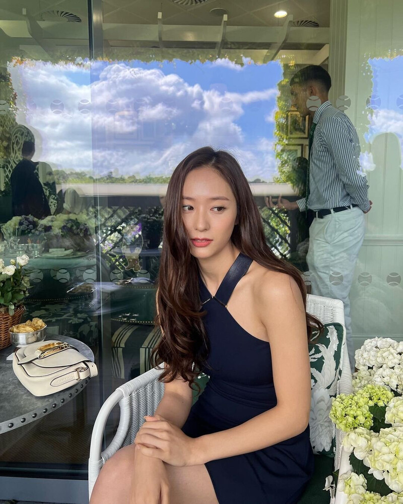 230718 Vousmevoyez Instagram Update - KRYSTAL JUNG At Wimbledon | Kpopping