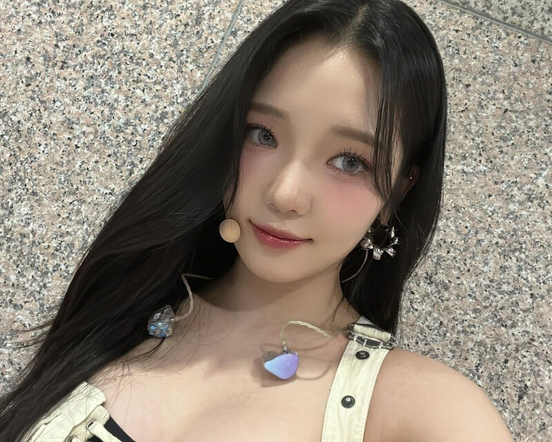 230811 fromis_9 Jisun Instagram Update documents 2