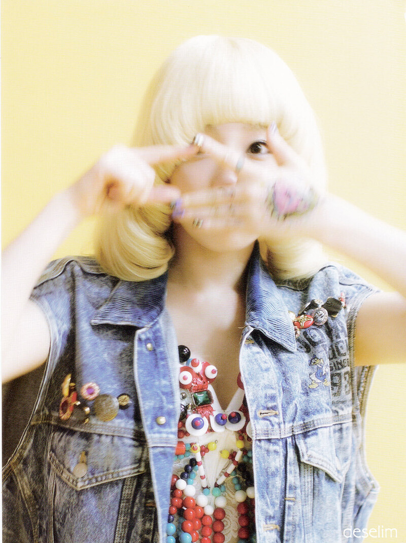 [SCAN] Girls' Generation - 'I Got A Boy' Taeyeon version documents 2