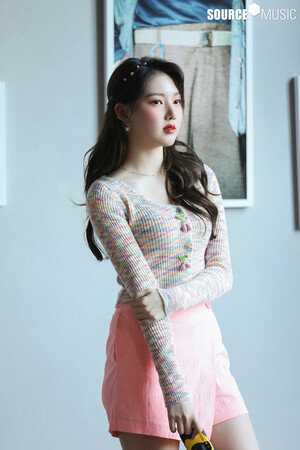 210514 Source Music Naver Post - GFRIEND's Yerin Pilates S Photoshoot Behind