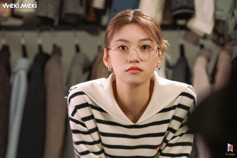 220106 Fantagio Naver Post - Weki Meki Doyeon documents 1