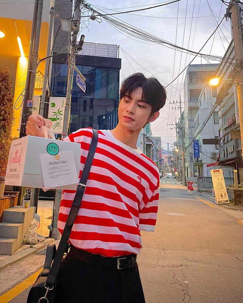 230706 - KYLER Instagram Update documents 1