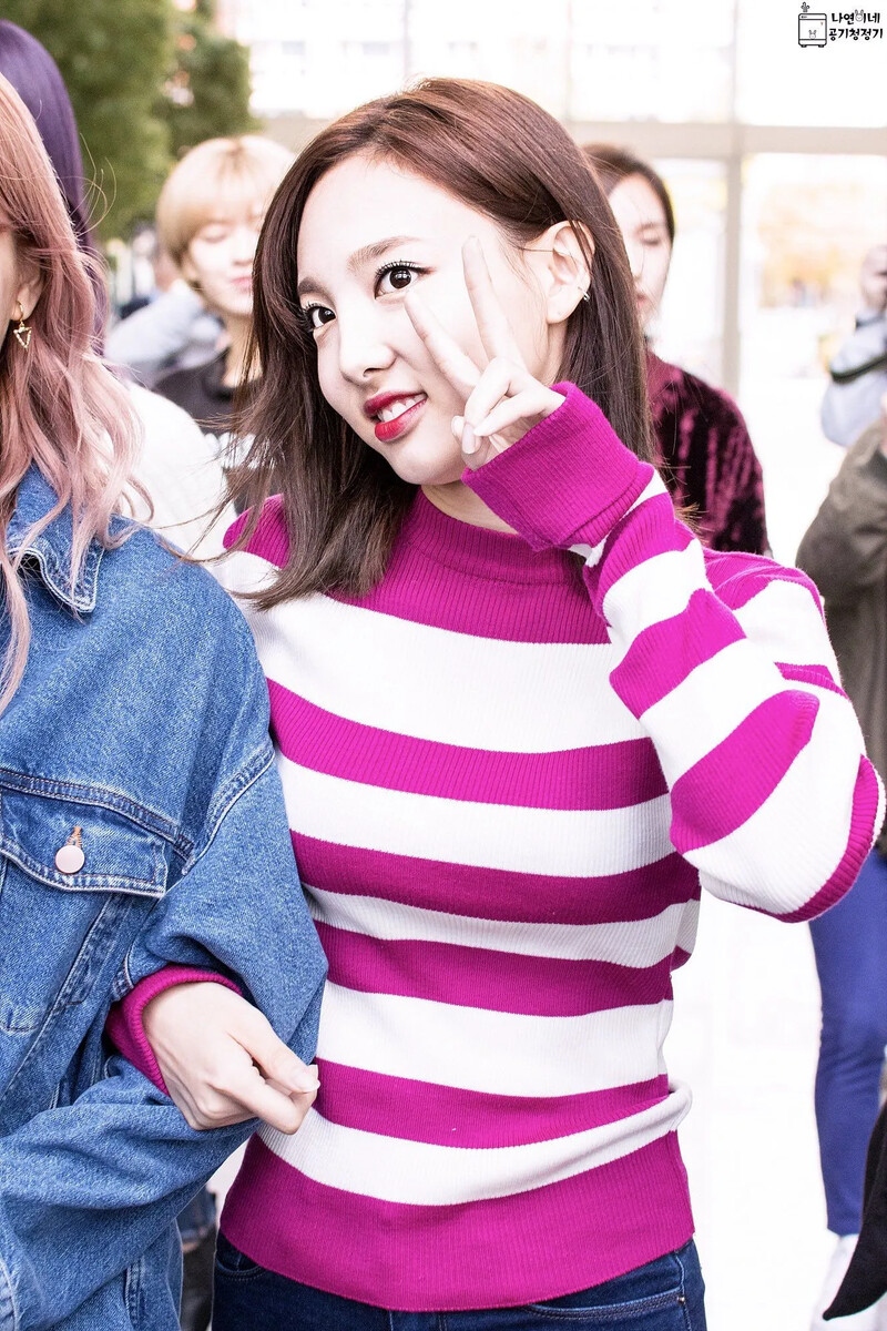 Nayeon_Cleaner Cvl1hAGVUAAKvx_  20161025.jpg