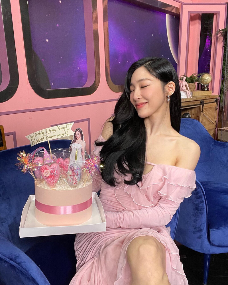 210804 Tiffany Young Instagram Update documents 2