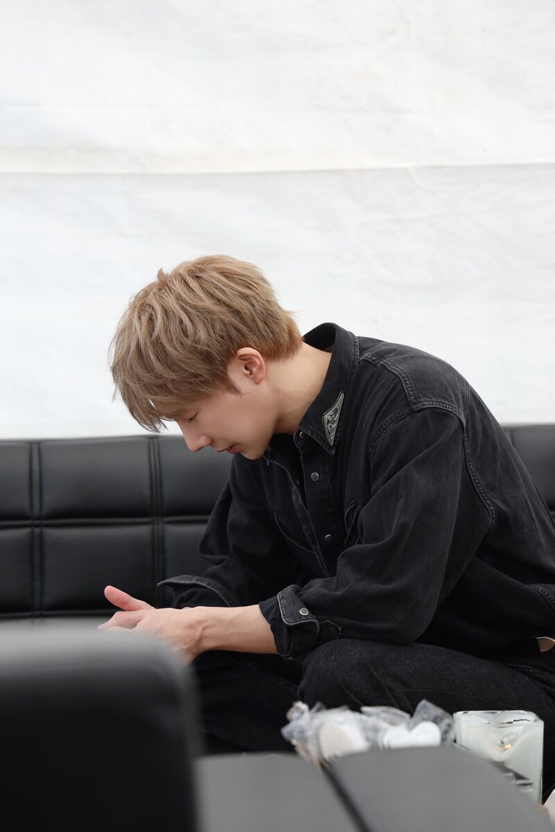 231024 - Naver - Sungkyu - Slow Life Slow Live 2023 Behind Photos documents 1
