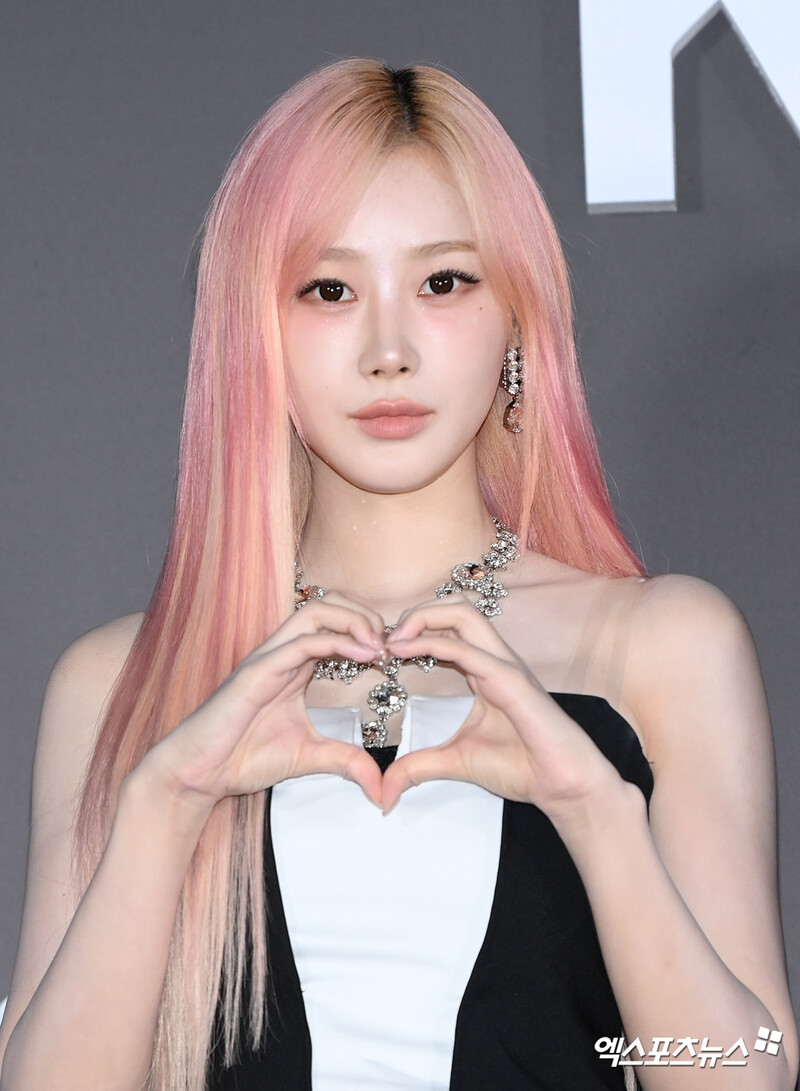 241115 aespa Giselle at 2024 TikTok Awards Korea documents 1