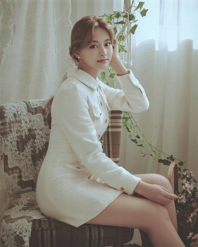 Yes, I am Tzuyu 1st Photobook [SCANS] documents 19