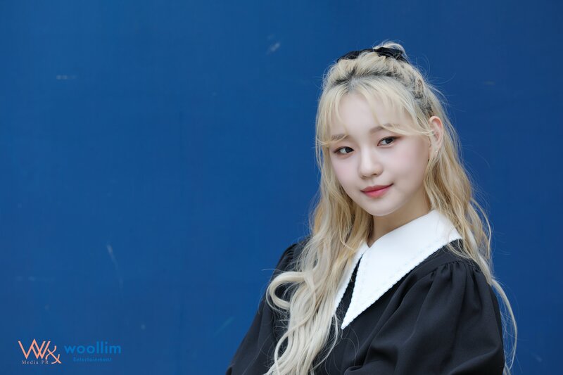 210531 WN Naver Post - Rocket Punch Interview Photos Behind documents 6