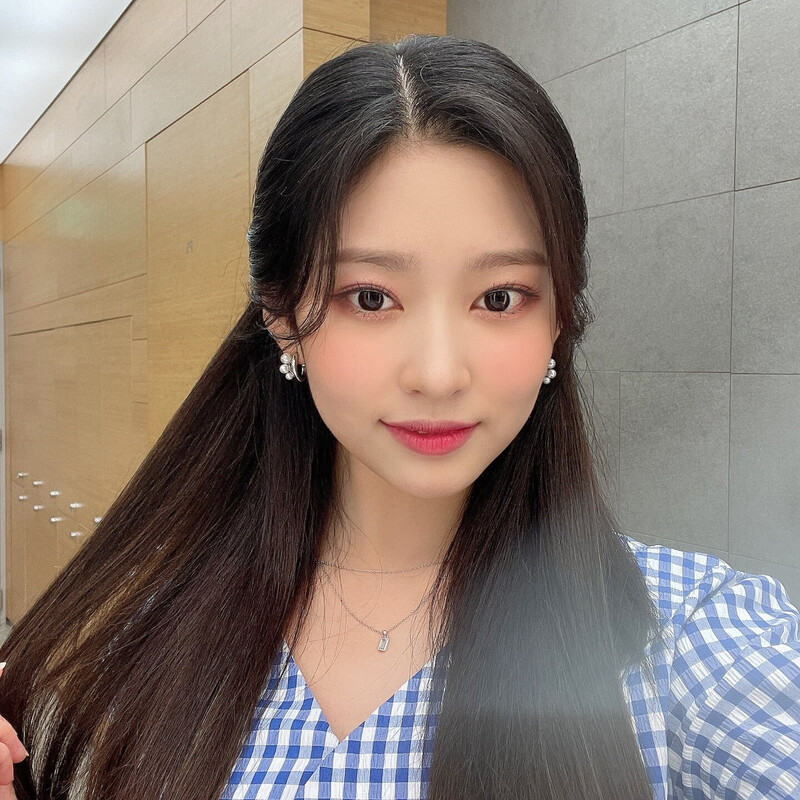 210710 Kim Minju SNS Update documents 8