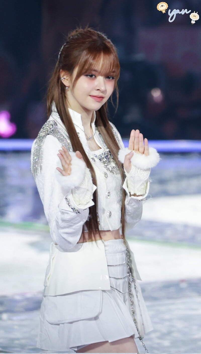 241225 NMIXX Lily at 2024 SBS Gayo Daejeon documents 8