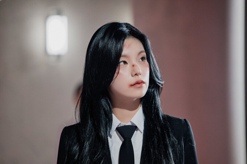 ITZY 'Imaginary Friend' MV - Behind Photos documents 3