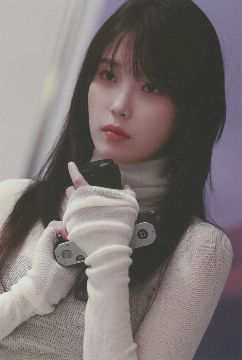 IU - Media Art Exhibition 'Moment' (Scans) documents 1