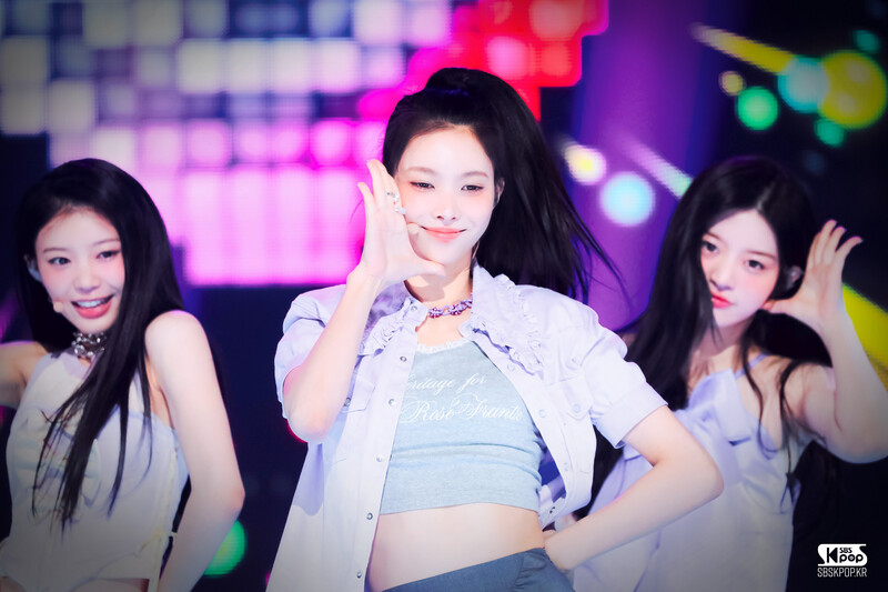 240407 ILLIT Yunah - 'Magentic' at Inkigayo documents 1