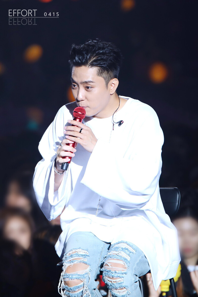 180310 Eun Jiwon at 1THE LAND Concert documents 13