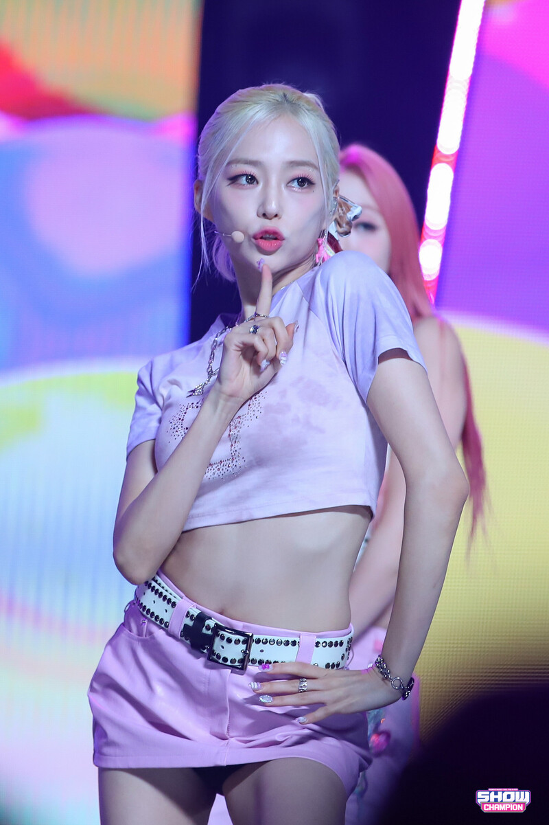 230927 EL7Z UP Yeeun - 'CHEEKY' at Show Champion documents 9