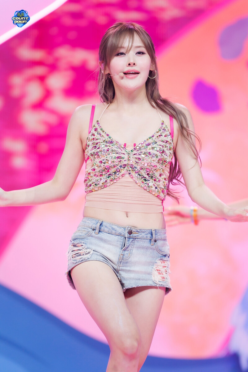 240704 KISS OF LIFE Belle - 'Sticky' at M Countdown documents 3