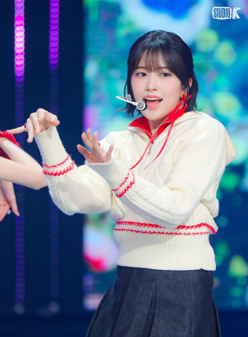 231013 IVE Yujin - 'Off the Record' at Music Bank documents 3