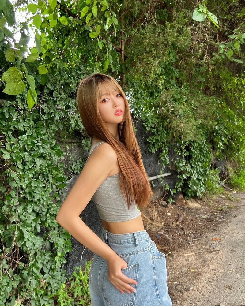 220822 Rockit Girl Han Leeseul Instagram Update documents 1