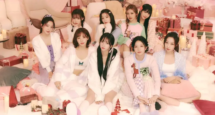 SM Entertainment Drops New Teasers for Red Velvet and aespa's "Beautiful Christmas" + Korean Netizens' Reactions