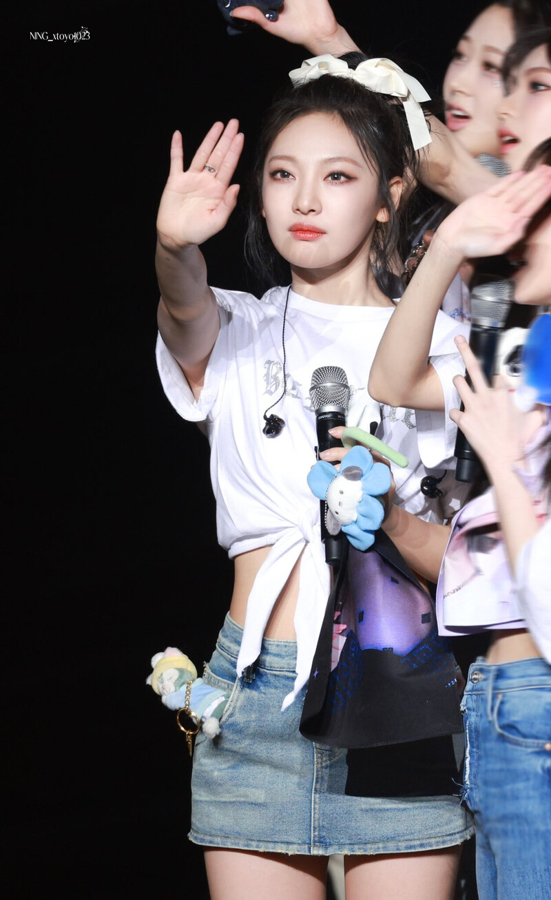 230225 aespa Ningning- 1st Concert 'SYNK : HYPER LINE' at Seoul Day 1 documents 1