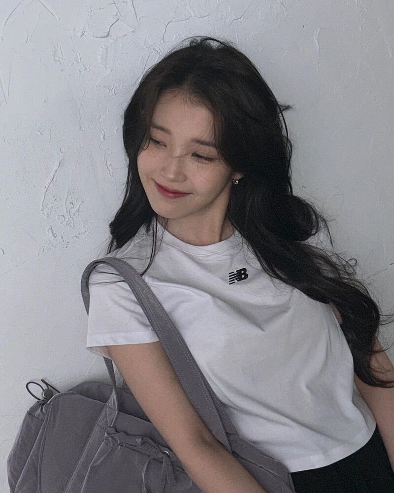 240524 IU Instagram update documents 2