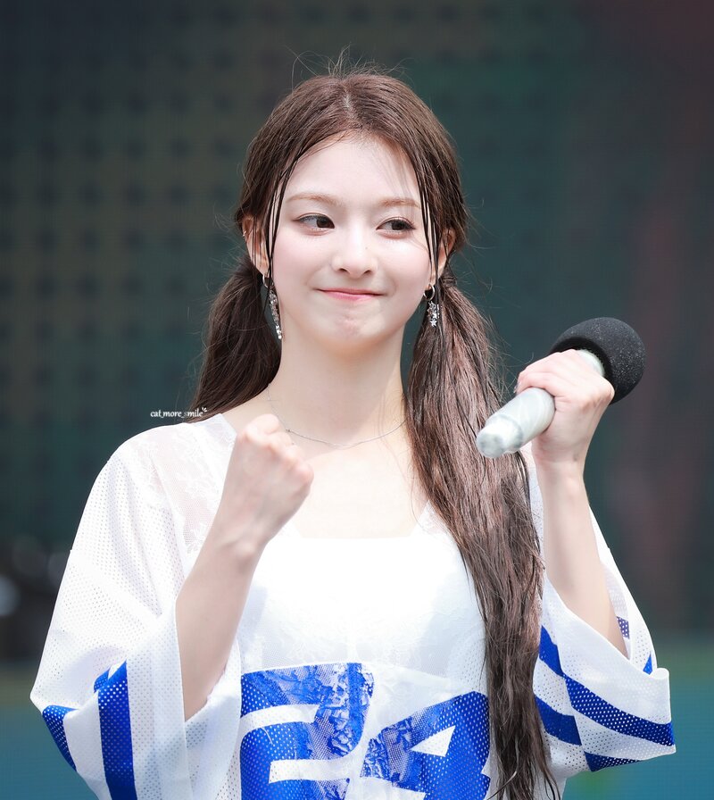 240705 fromis_9 Nagyung - Waterbomb Festival in Seoul Day 1 documents 2