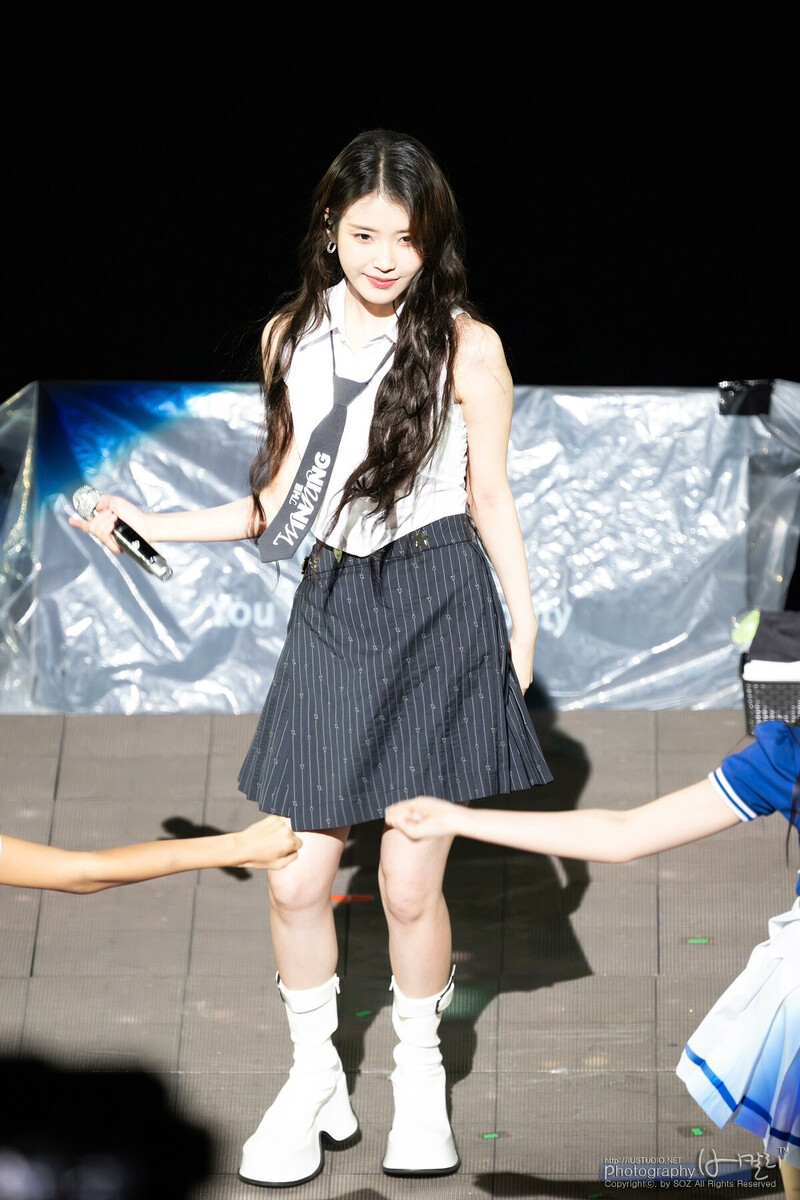 240921 IU - HEREH World Tour Concert Encore: The Winning in Seoul Day 1 documents 5