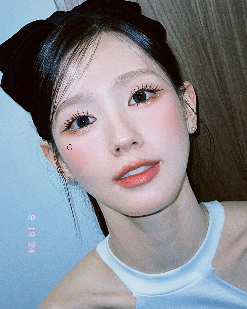 240924 - MIYEON Instagram Update documents 10